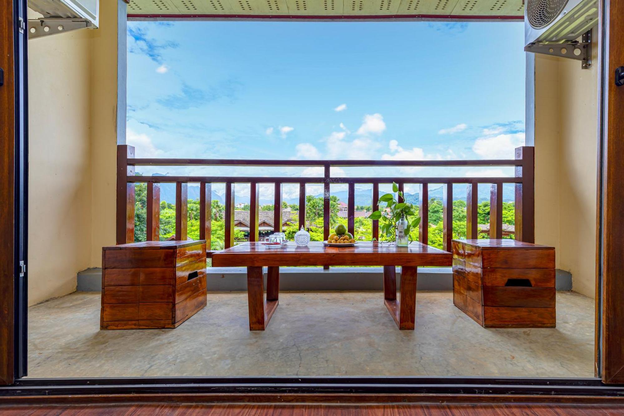 Lisha Garden Resort Hotel Vang Vieng Exterior photo